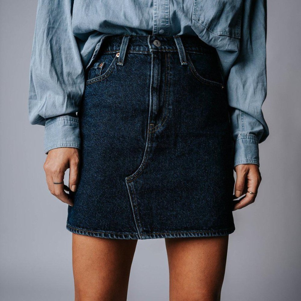 Levi's High Waisted Denim Skirt Size 26